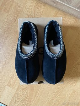 UGG Tasman Slipper Black - 6