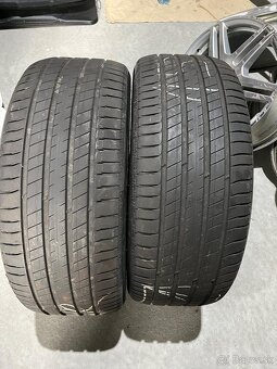 Gumy 255/45 R20 - 6