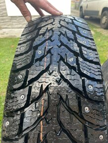 Predám  NOKIAN HAKKAPELIITTA LT3 LT235/85 R16 - 6