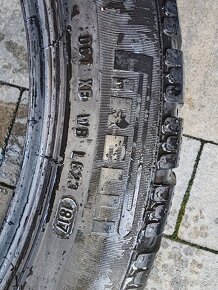 Predam zimné pneu 235/45 R18 - 6