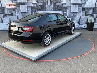 Škoda Octavia 2.0TDi, 110KW ,VYHŘ. SEDADLA - 6