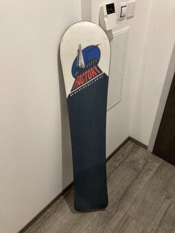 Predam Snowboard aj s viazaním. - - 6