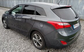 Hyundai i30 CW 1.6i CRDi  Family - 6