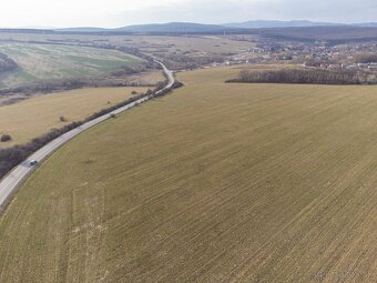 Pozemok v obci Lorinčík, len 10 minút od Košíc. - 6