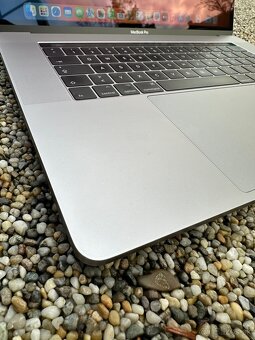 MacBook Pro 15 i7 3,1GHZ, 16GB, 1TBSSD, nová baterie - 6