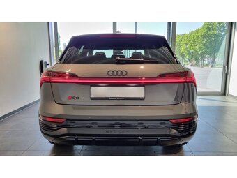 Audi Q8 e-tron S line 50 quattro - 6