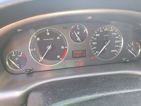 Peugeot 406, 2.0  66KW 2004 - 6