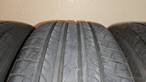 YOKOHAMA BluEarth 225/55 R18 - 6