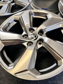 5x114,3 R18 TOYOTA RAV4 5.Gen. ORIGINÁL alu ET35 - 6