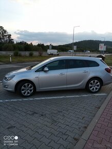 Opel Astra sports tourer - 6