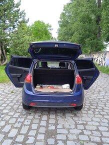 Kia Venga 1,4 benzin CVVT +Eco Dynamic+30.000km+ - 6