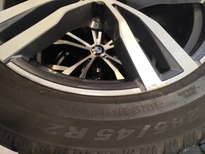 Org. zimne obutie BMW X7 M R21 - 6