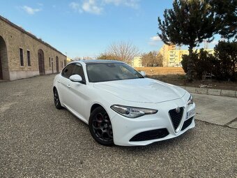 Alfa Romeo Giulia 2.2 Diesel 180 AT Super - 6