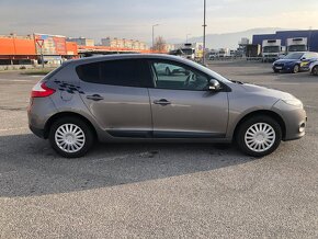 Renault Megane | hatchback 2011 - 6