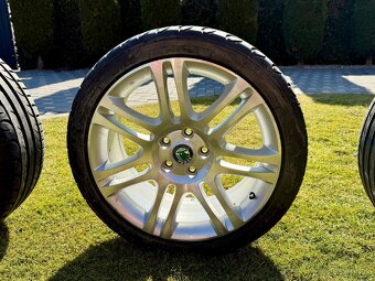 Komplet letnú sadu alu Škoda THEMISTO 5x112 225/40 R18. - 6