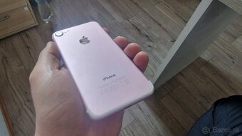 Apple iPhone 7 popukaný 128GB - 6