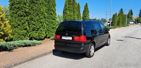 Seat Alhambra 2.0 benzín 7-miestne - 6