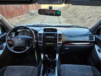 TOYOTA LAND CRUISER 120 3,0D - 6