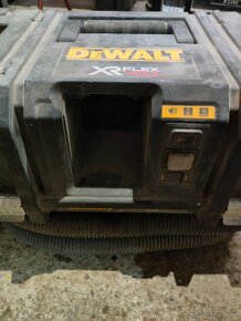 DeWalt Flexvolt DCG200T2 aku fréza+vysávač DCV586MN - 6