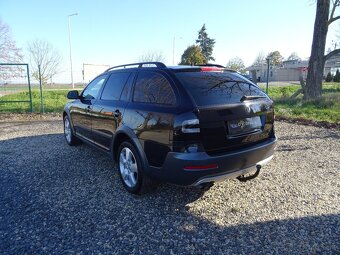 Škoda Octavia Combi 2.0 TDI 4x4 Scout - 6