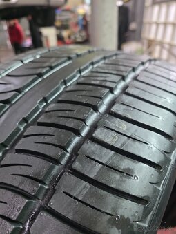 295/40/R22 Pirelli - 6