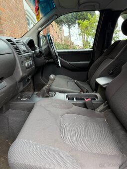 Nissan navara dovoz GB - 6
