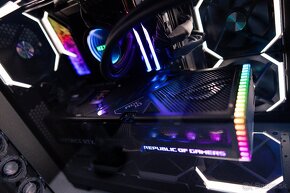 ASUS ROG STRIX GeForce RTX 4090 24 GB OC - 6