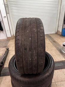 Goodyear eagle f1 255/40 r19 - 6