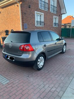 Volkswagen Golf 5 1.9 TDI r.v 2005  77kw - 6