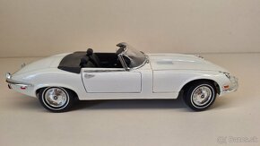 1:18 JAGUAR E-TYPE - 6