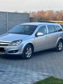 Opel Astra H Caravan - 6