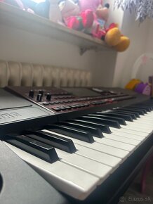 Korg pa 700 - 6