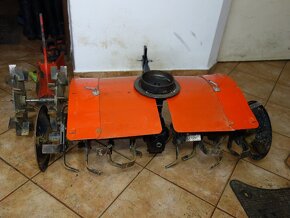 rotavator agzat s obor. kolieskami a radličkou - 6