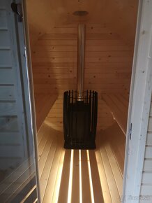 Hotová poskladaná sauna aj s pecou - sudova sauna - 6