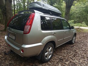 Nissan X trail  2,5 benzín t30 - 6