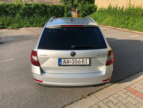 ŠKODA OCTAVIA COMBI STYLE 2,0 TDI 110KW DSG - 6