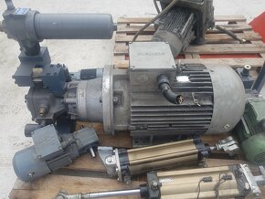 Elektromotor siemens aj s prevodovkou 22kw - 6