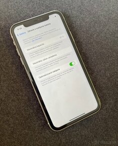 Iphone 11 64GB white - záruka - pekný stav - 6