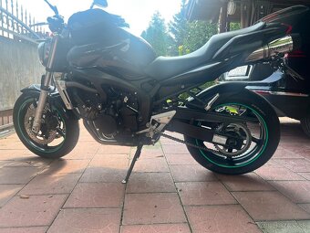 Yamaha FZ6 - 6