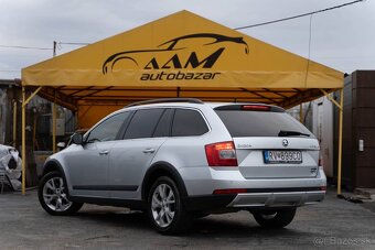 Škoda Octavia Combi Scout 2.0 TDI DSG, 4x4, Panorama - 6