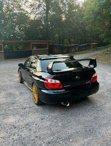 Subaru impreza wrx sti - 6