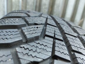 Kvalitné zimné pneu Hankook Winter Icept Evo 2 - 215/55 R17 - 6