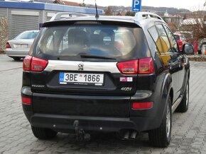 Peugeot 4007 2.2 HDI polokůže, 4x4, 7 míst - 6