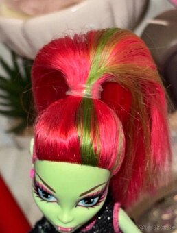 Monster High Venus Mcflytrap Ghoul’s Night Out - 6