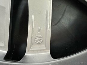 #9 Elektróny originál VW 5x112 r18 - 6