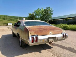 Oldsmobile Cutlass 1970, 350cui V8 - 6