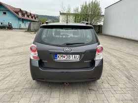 Toyota Verso 2.0 I D-4D 125 Premium - 6