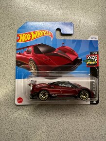 HOT WHEELS - MATTEL - 6