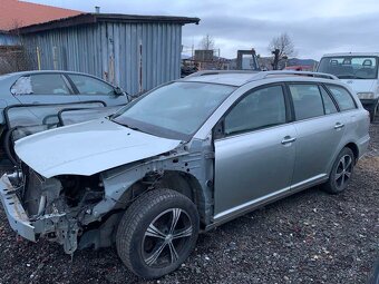 Toyota Avensis na ND - 6