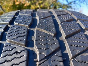 255/35 r20 zimne pneumatiky - 6